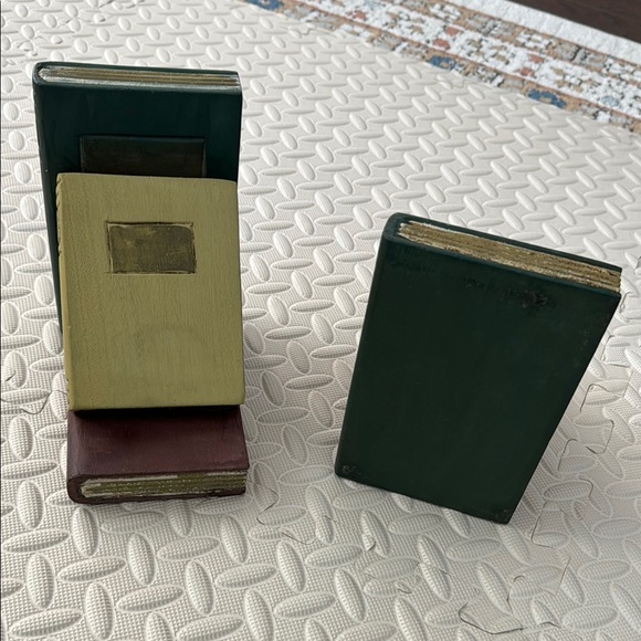 Vintage Bookend Set - Green and Brown - Picture 3 of 4